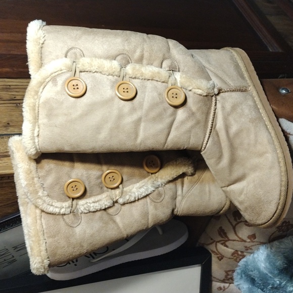 lucita shoes wholesale